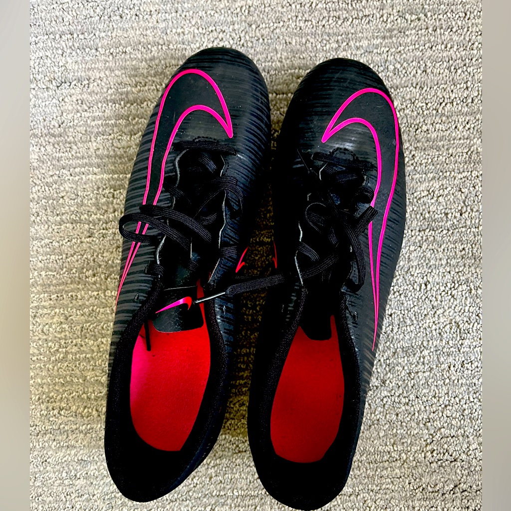 Men’s Soccer Shoes